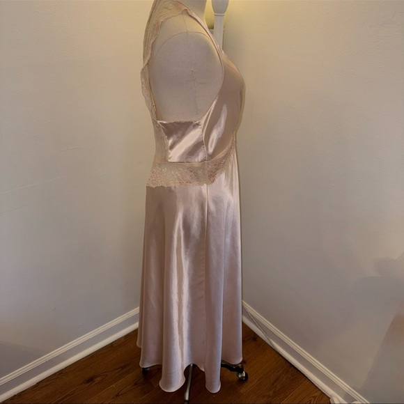 Linea Donatella Vintage Women’s Medium Pink Ivory Silky Lace Long Nightgown - Picture 4 of 7